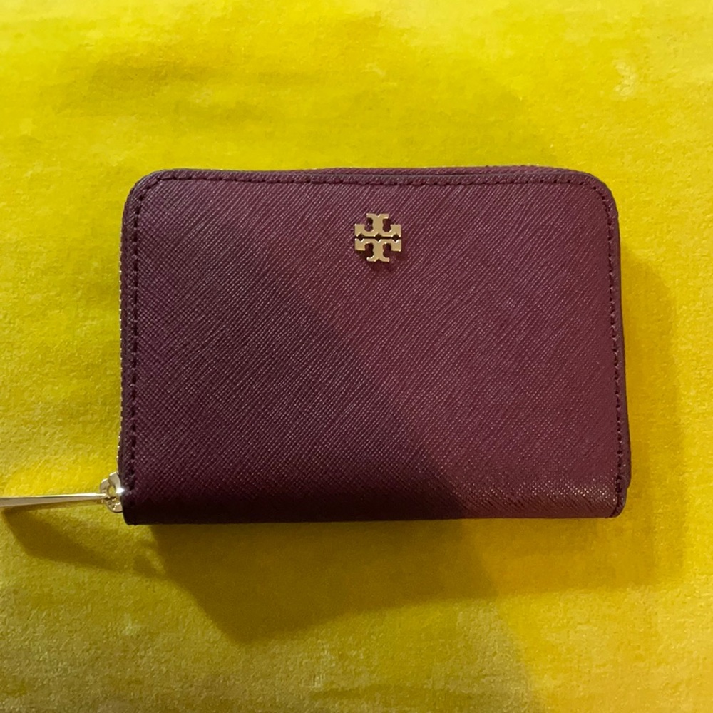 Brand New Tory Burch mini wallet